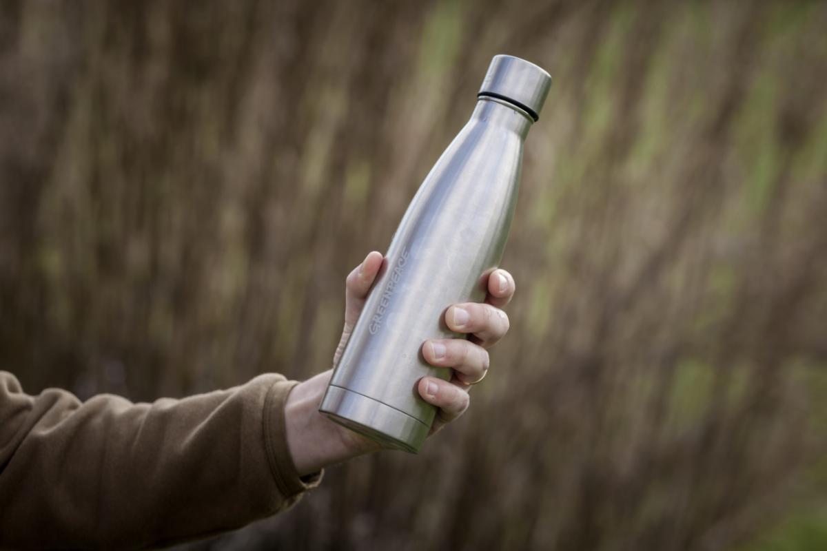 Per mantenere una borraccia igienica e sicura è fondamentale una pulizia regolare. Se la borraccia è lavabile in lavastoviglie,