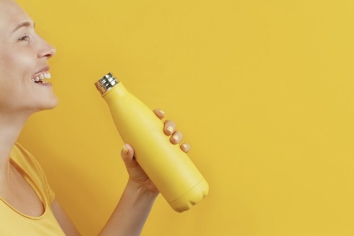 Oltre a essere indispensabili per chi pratica sport, trekking o viaggia, le borracce si sono ormai affermate anche nelle abitudini quotidiane