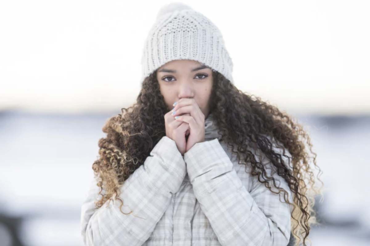 L’ustione da freddo, nota anche come ustione da ghiaccio, è un fenomeno meno noto ma ugualmente pericoloso