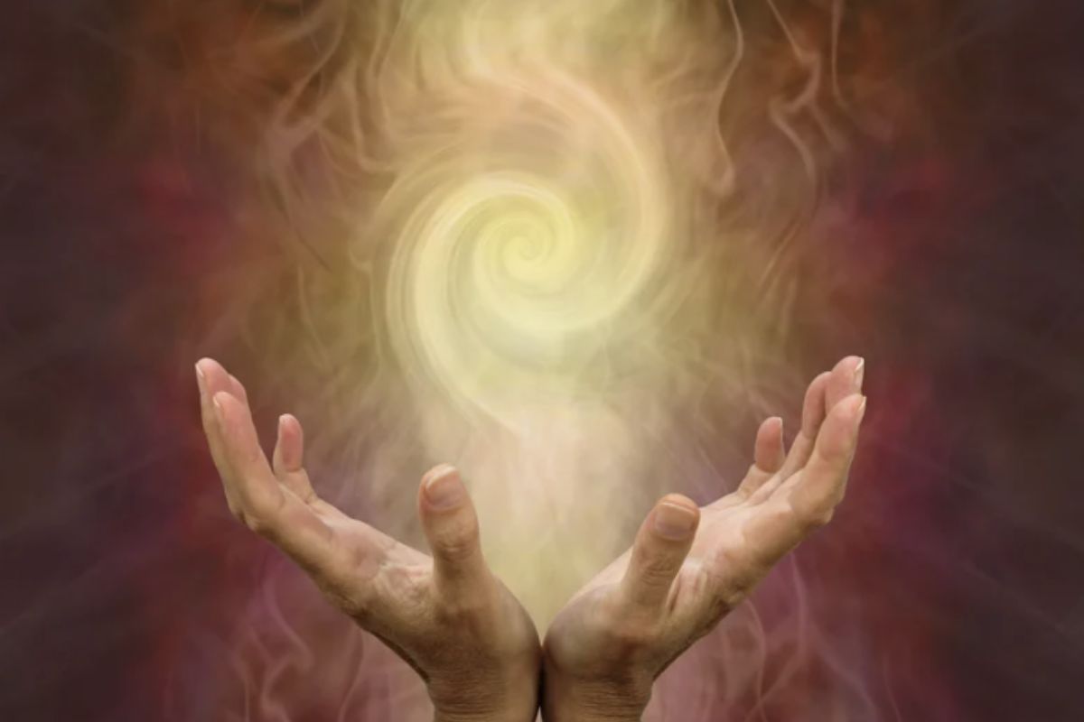 Per questo motivo, molte persone si rivolgono a rituali tradizionali di purificazione per cambiare l’energia della propria casa