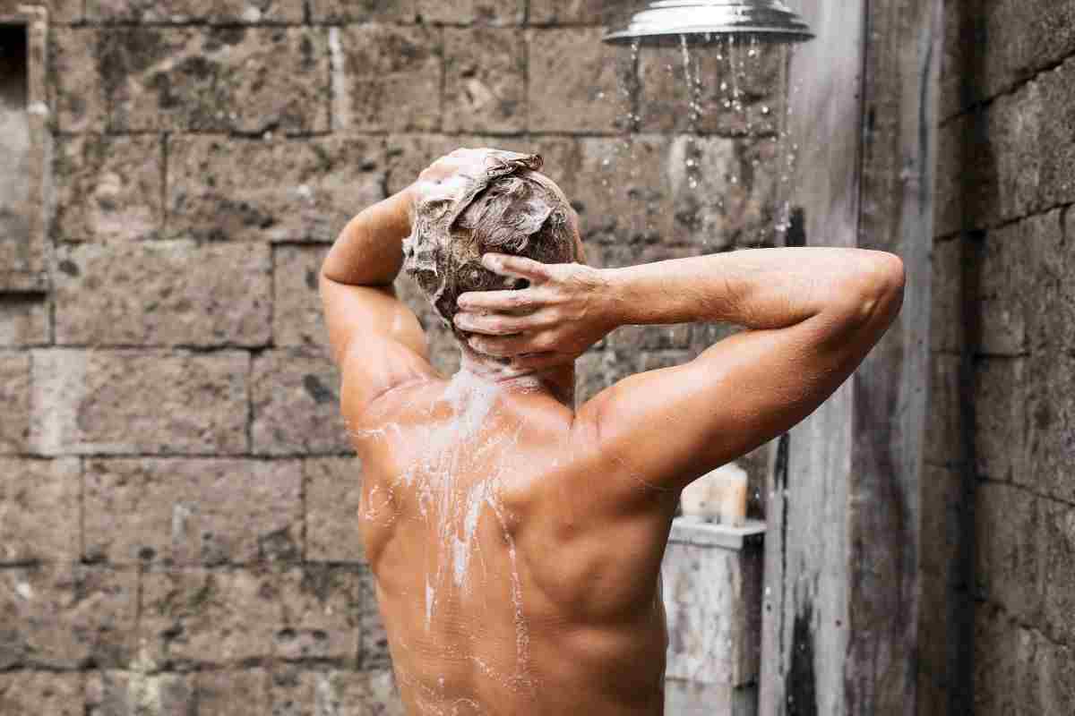 quante volte dovresti farti la doccia