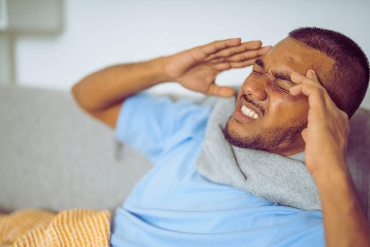 Ti senti a pezzi ma non hai la febbre? Potrebbe essere questa nuova forma di influenza